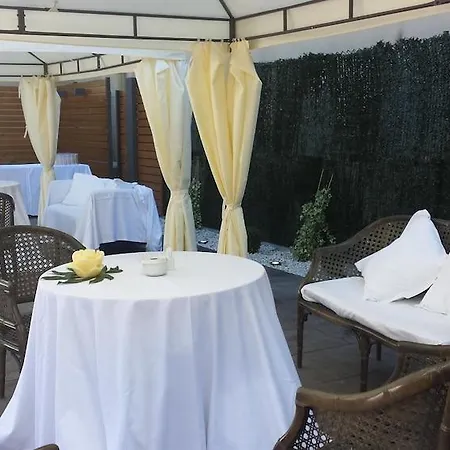 Hotel Alfonso Ix 4*