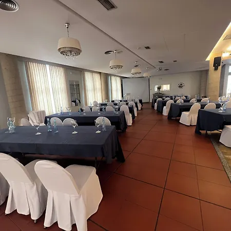 Alfonso Ix Hotel 4*