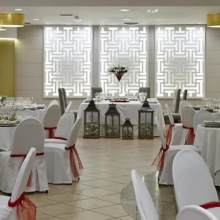 Hotel Alfonso Ix 4*