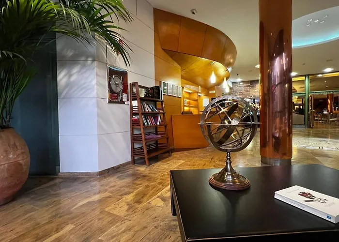 阿方索九号酒店 酒店