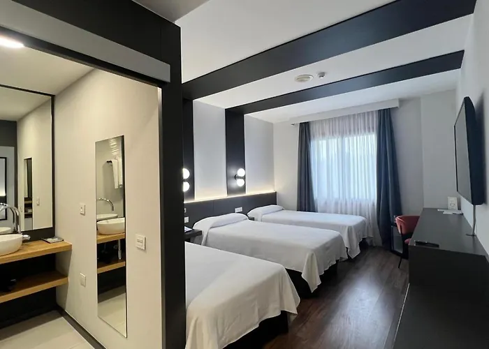 酒店 阿方索九号酒店 萨里亚