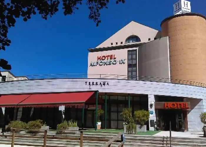 阿方索九号酒店 萨里亚