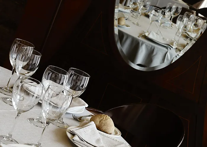 阿方索九号酒店 酒店 4*