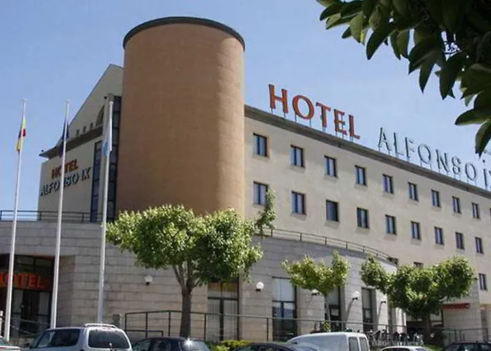 Hotel Alfonso Ix 4*