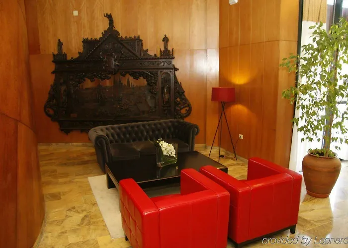 Hotel Alfonso Ix 4*